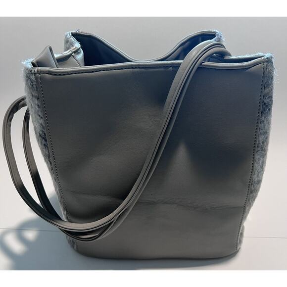 Samoe, Grey Leather purse with plaid faux fur sides with Bag, NWT - Picture 4 of 9